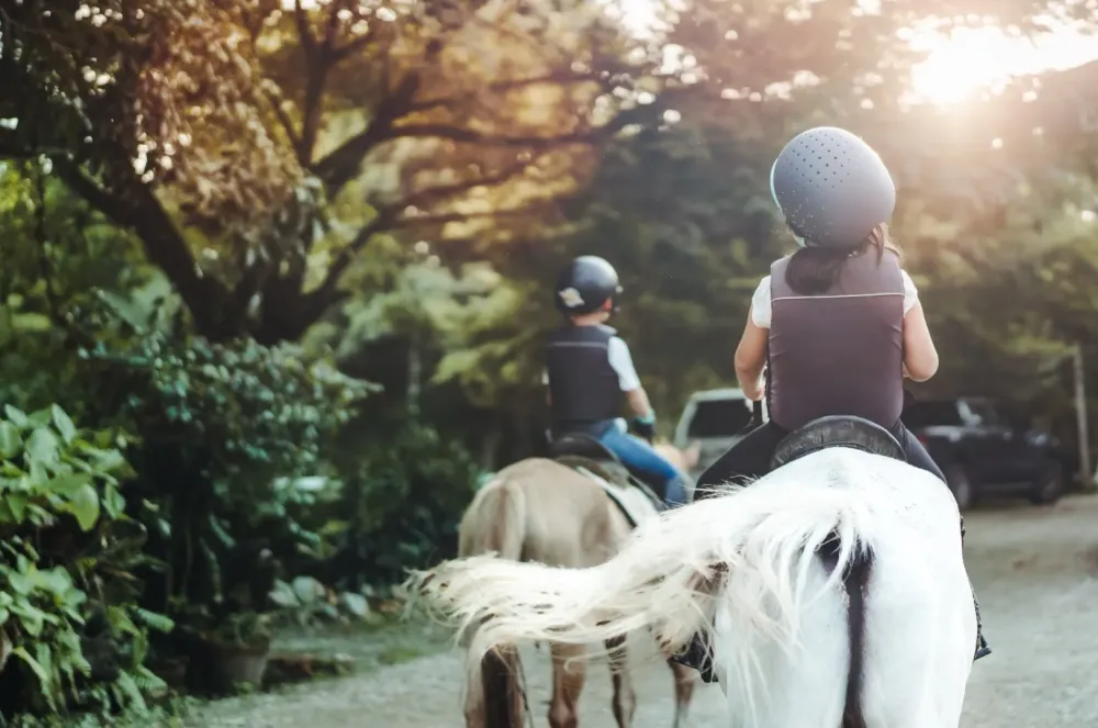 enfants-balade-cheval